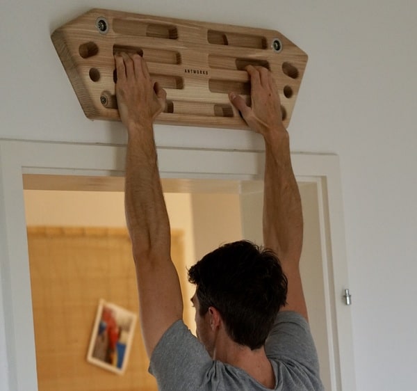 Klettertraining Multitool Klimmzugstange Fingerboard Hangboard 